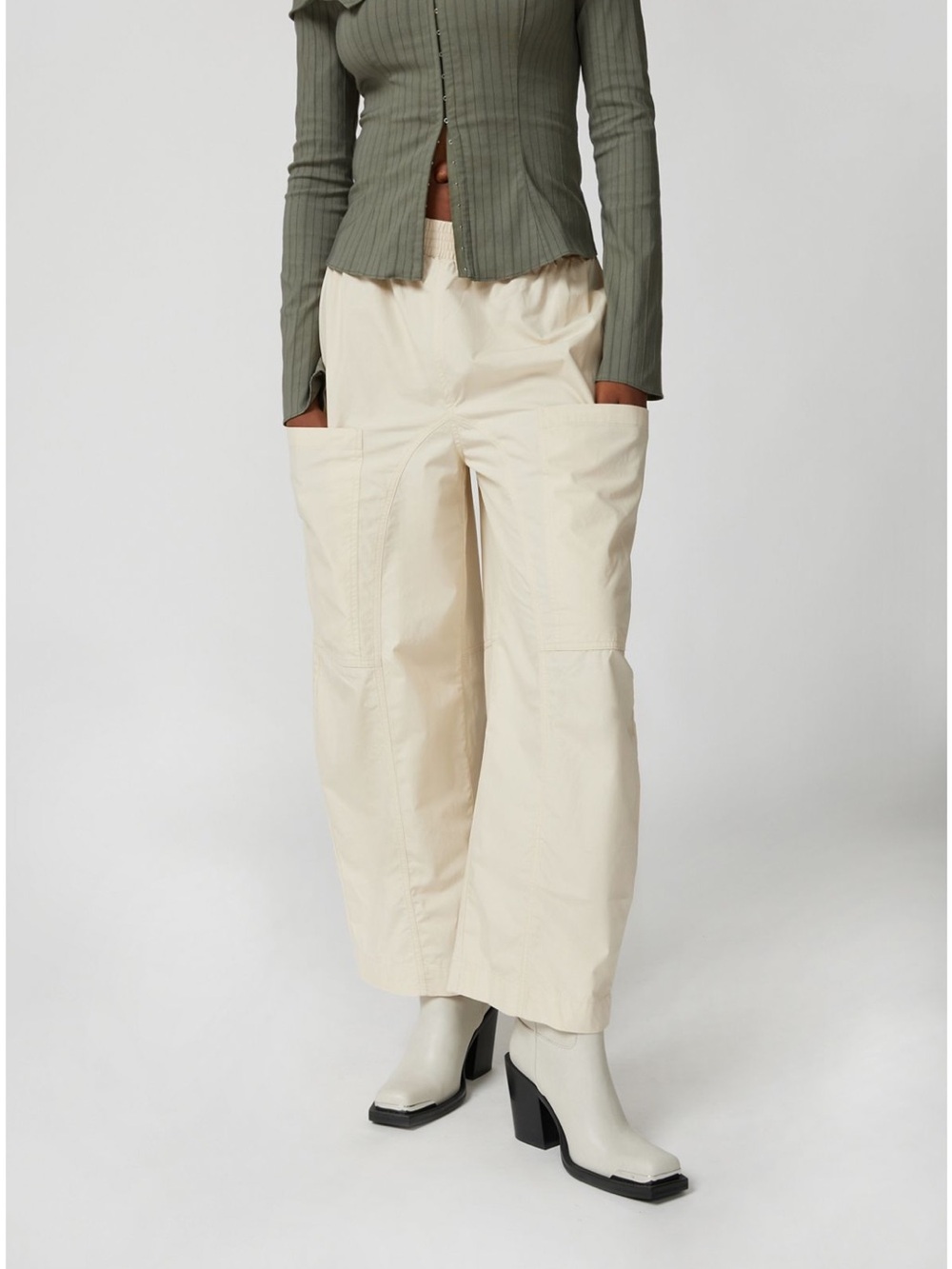 NWOT Urban Outfitters Women's Cream Cargo Pants